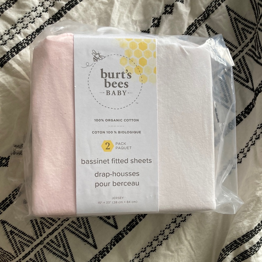 NWT Burt’s Bees bassinet sheets
